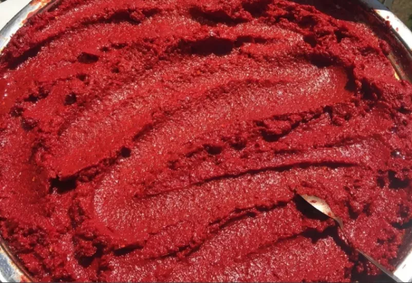 Antep Usulü Tatlı Biber Salçası